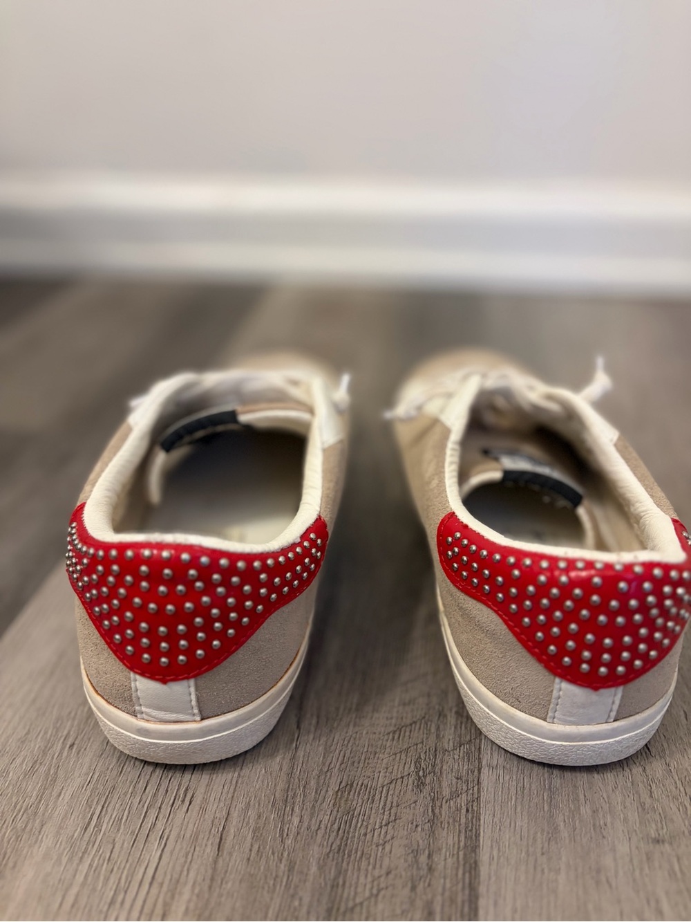 Vintage Havana Beige & White Sneakers with Red Heel - Picture 2 of 6